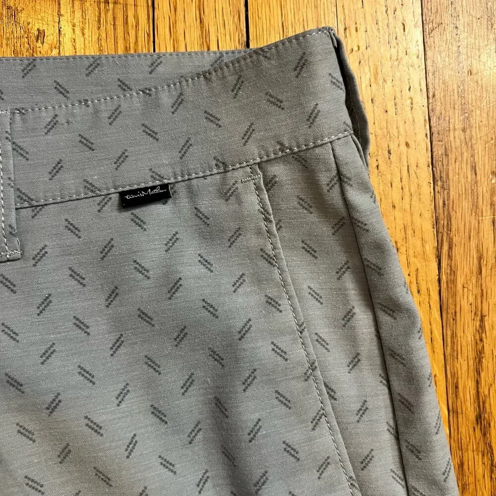 Travis Mathew Shorts Mens 32 Gray Performance Golf Stretch Flat Front Geometric